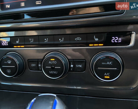 Синій Фольксваген e-Golf, об'ємом двигуна 0 л та пробігом 133 тис. км за 8250 $, фото 33 на Automoto.ua