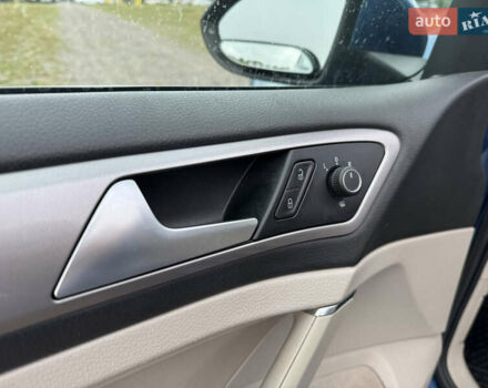 Синий Фольксваген e-Golf, объемом двигателя 0 л и пробегом 73 тыс. км за 8300 $, фото 33 на Automoto.ua