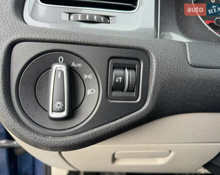 Синий Фольксваген e-Golf, объемом двигателя 0 л и пробегом 73 тыс. км за 8300 $, фото 41 на Automoto.ua