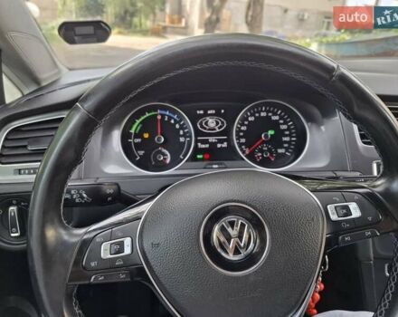 Синий Фольксваген e-Golf, объемом двигателя 0 л и пробегом 113 тыс. км за 8200 $, фото 1 на Automoto.ua