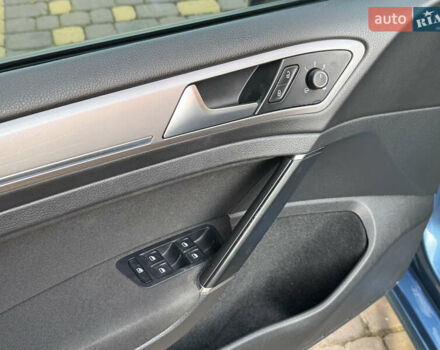 Синій Фольксваген e-Golf, об'ємом двигуна 0 л та пробігом 72 тис. км за 9500 $, фото 44 на Automoto.ua