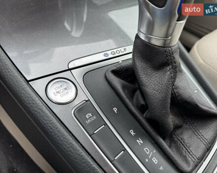 Синий Фольксваген e-Golf, объемом двигателя 0 л и пробегом 73 тыс. км за 8300 $, фото 48 на Automoto.ua