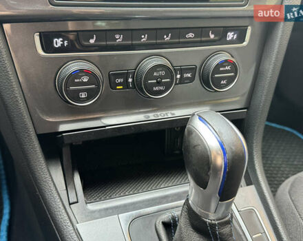 Синій Фольксваген e-Golf, об'ємом двигуна 0 л та пробігом 72 тис. км за 9500 $, фото 32 на Automoto.ua