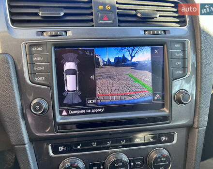 Синий Фольксваген e-Golf, объемом двигателя 0 л и пробегом 170 тыс. км за 7700 $, фото 13 на Automoto.ua