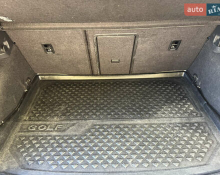 Синій Фольксваген e-Golf, об'ємом двигуна 0 л та пробігом 99 тис. км за 9500 $, фото 26 на Automoto.ua