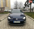 Синий Фольксваген e-Golf, объемом двигателя 0 л и пробегом 124 тыс. км за 8900 $, фото 1 на Automoto.ua
