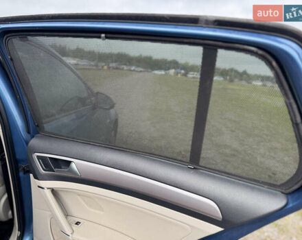 Синий Фольксваген e-Golf, объемом двигателя 0 л и пробегом 73 тыс. км за 8300 $, фото 56 на Automoto.ua