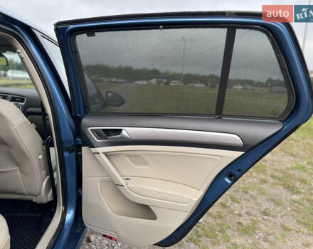 Синий Фольксваген e-Golf, объемом двигателя 0 л и пробегом 73 тыс. км за 8300 $, фото 55 на Automoto.ua