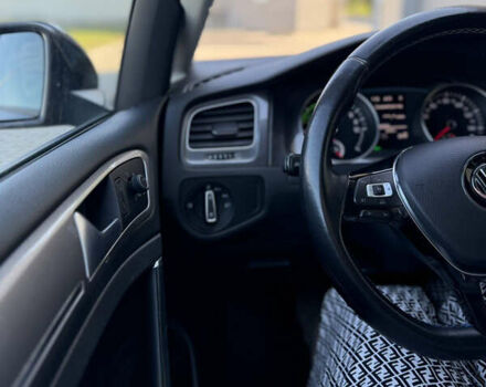 Синий Фольксваген e-Golf, объемом двигателя 0 л и пробегом 118 тыс. км за 7999 $, фото 14 на Automoto.ua