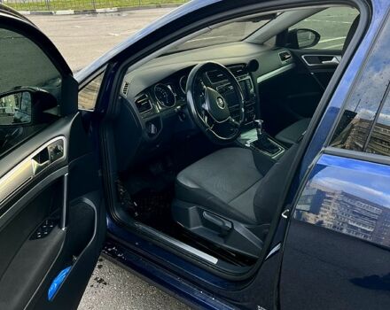 Синій Фольксваген e-Golf, об'ємом двигуна 85 л та пробігом 175 тис. км за 7800 $, фото 10 на Automoto.ua