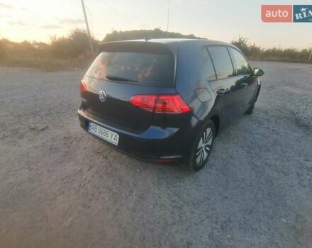 Синий Фольксваген e-Golf, объемом двигателя 0 л и пробегом 92 тыс. км за 14000 $, фото 10 на Automoto.ua