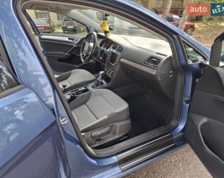 Синий Фольксваген e-Golf, объемом двигателя 0 л и пробегом 113 тыс. км за 8200 $, фото 10 на Automoto.ua