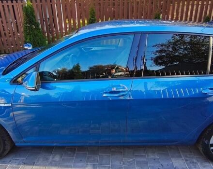 Синий Фольксваген e-Golf, объемом двигателя 0 л и пробегом 125 тыс. км за 8900 $, фото 2 на Automoto.ua