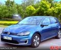 Синий Фольксваген e-Golf, объемом двигателя 0 л и пробегом 200 тыс. км за 9900 $, фото 1 на Automoto.ua