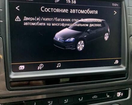 Синій Фольксваген e-Golf, об'ємом двигуна 0 л та пробігом 139 тис. км за 10700 $, фото 32 на Automoto.ua