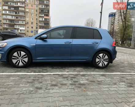 Синий Фольксваген e-Golf, объемом двигателя 0 л и пробегом 117 тыс. км за 10600 $, фото 6 на Automoto.ua
