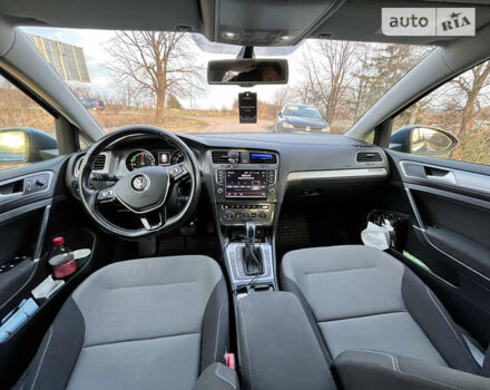 Синий Фольксваген e-Golf, объемом двигателя 0 л и пробегом 145 тыс. км за 9555 $, фото 14 на Automoto.ua