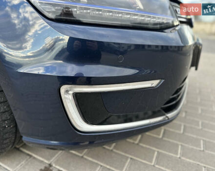 Синій Фольксваген e-Golf, об'ємом двигуна 0 л та пробігом 135 тис. км за 8350 $, фото 39 на Automoto.ua