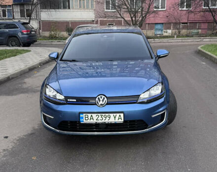Синий Фольксваген e-Golf, объемом двигателя 0 л и пробегом 99 тыс. км за 9500 $, фото 1 на Automoto.ua