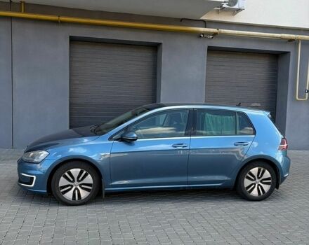 Синий Фольксваген e-Golf, объемом двигателя 0 л и пробегом 165 тыс. км за 9899 $, фото 2 на Automoto.ua