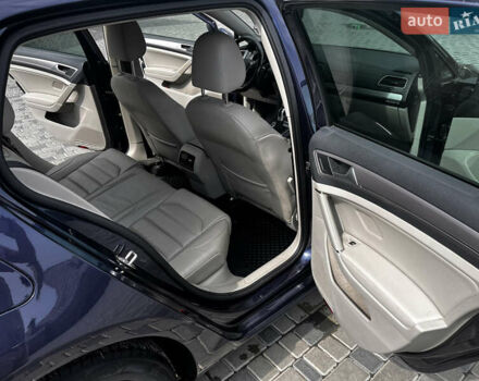 Синий Фольксваген e-Golf, объемом двигателя 0 л и пробегом 141 тыс. км за 10300 $, фото 7 на Automoto.ua