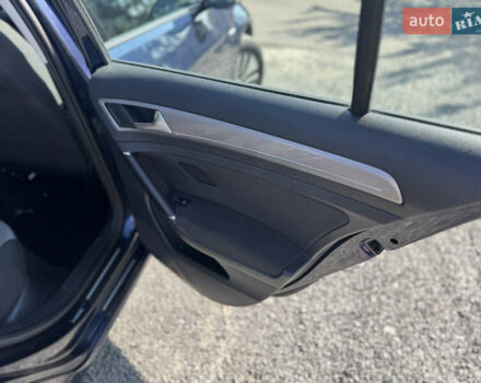 Синий Фольксваген e-Golf, объемом двигателя 0 л и пробегом 195 тыс. км за 7700 $, фото 24 на Automoto.ua