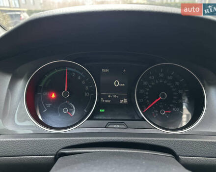 Синий Фольксваген e-Golf, объемом двигателя 0 л и пробегом 111 тыс. км за 8200 $, фото 19 на Automoto.ua