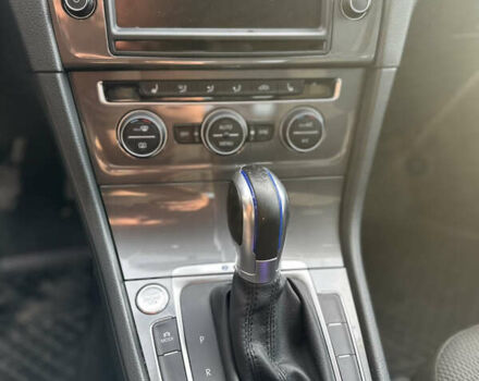 Синий Фольксваген e-Golf, объемом двигателя 0 л и пробегом 118 тыс. км за 8400 $, фото 17 на Automoto.ua