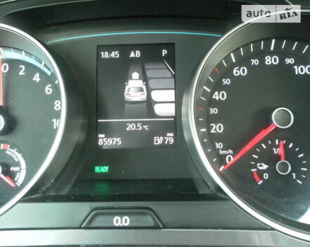 Синий Фольксваген e-Golf, объемом двигателя 0 л и пробегом 88 тыс. км за 9950 $, фото 30 на Automoto.ua