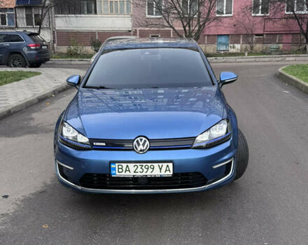 Синий Фольксваген e-Golf, объемом двигателя 0 л и пробегом 99 тыс. км за 9500 $, фото 2 на Automoto.ua