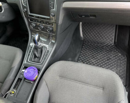 Синий Фольксваген e-Golf, объемом двигателя 0 л и пробегом 118 тыс. км за 8400 $, фото 15 на Automoto.ua