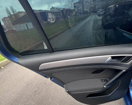 Синий Фольксваген e-Golf, объемом двигателя 0 л и пробегом 99 тыс. км за 9500 $, фото 56 на Automoto.ua