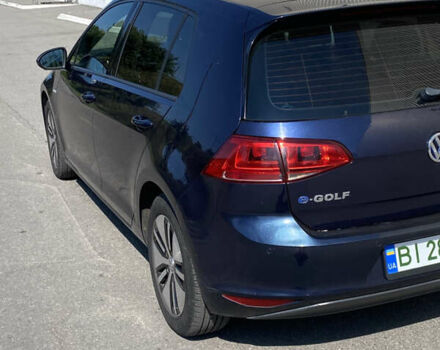 Синий Фольксваген e-Golf, объемом двигателя 0 л и пробегом 126 тыс. км за 10500 $, фото 4 на Automoto.ua