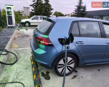 Синий Фольксваген e-Golf, объемом двигателя 0 л и пробегом 160 тыс. км за 7600 $, фото 3 на Automoto.ua