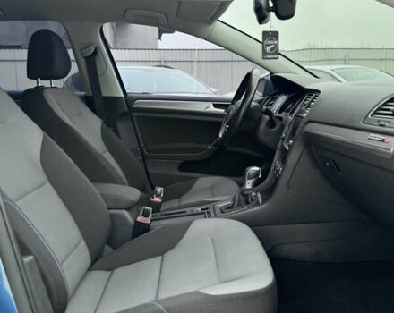 Синий Фольксваген e-Golf, объемом двигателя 0 л и пробегом 71 тыс. км за 8200 $, фото 51 на Automoto.ua