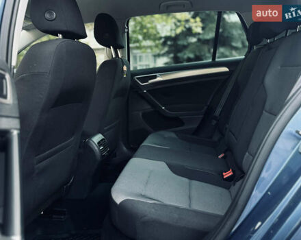 Синий Фольксваген e-Golf, объемом двигателя 0 л и пробегом 132 тыс. км за 9150 $, фото 20 на Automoto.ua