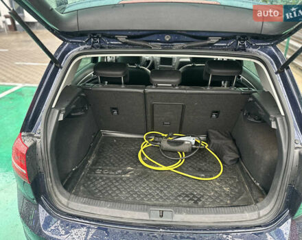 Синий Фольксваген e-Golf, объемом двигателя 0 л и пробегом 114 тыс. км за 8750 $, фото 8 на Automoto.ua