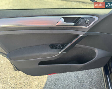 Синий Фольксваген e-Golf, объемом двигателя 0 л и пробегом 195 тыс. км за 7700 $, фото 13 на Automoto.ua