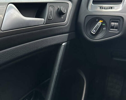 Синий Фольксваген e-Golf, объемом двигателя 0 л и пробегом 111 тыс. км за 8200 $, фото 17 на Automoto.ua