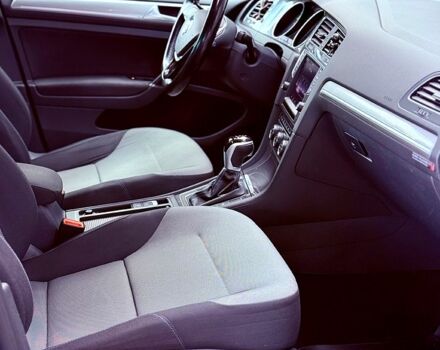 Синий Фольксваген e-Golf, объемом двигателя 0 л и пробегом 200 тыс. км за 9900 $, фото 8 на Automoto.ua