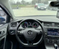 Синий Фольксваген e-Golf, объемом двигателя 0 л и пробегом 71 тыс. км за 8200 $, фото 29 на Automoto.ua