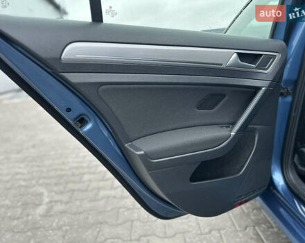 Синий Фольксваген e-Golf, объемом двигателя 0 л и пробегом 168 тыс. км за 7350 $, фото 76 на Automoto.ua