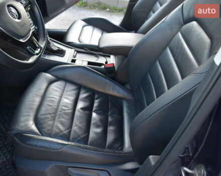 Синий Фольксваген e-Golf, объемом двигателя 0 л и пробегом 90 тыс. км за 11500 $, фото 15 на Automoto.ua