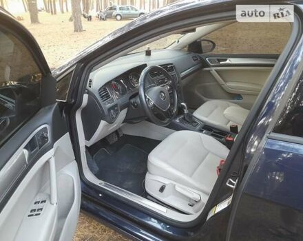 Синий Фольксваген e-Golf, объемом двигателя 0 л и пробегом 98 тыс. км за 9100 $, фото 16 на Automoto.ua