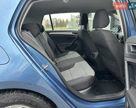 Синий Фольксваген e-Golf, объемом двигателя 0 л и пробегом 168 тыс. км за 7350 $, фото 91 на Automoto.ua