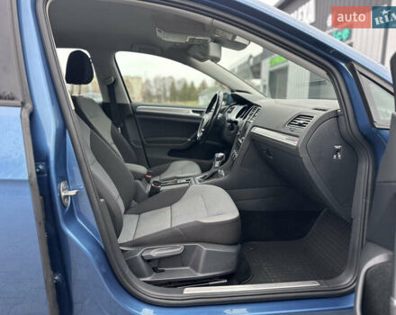 Синий Фольксваген e-Golf, объемом двигателя 0 л и пробегом 168 тыс. км за 7350 $, фото 99 на Automoto.ua