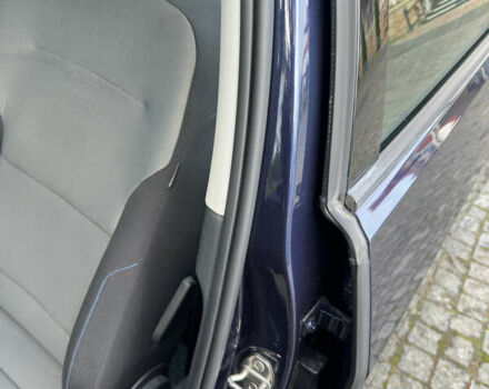 Синий Фольксваген e-Golf, объемом двигателя 0 л и пробегом 111 тыс. км за 8500 $, фото 16 на Automoto.ua