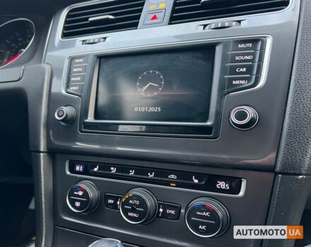 Синий Фольксваген e-Golf, объемом двигателя 24 л и пробегом 24 тыс. км за 8300 $, фото 14 на Automoto.ua