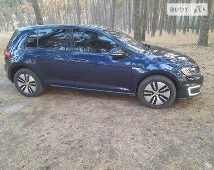 Синий Фольксваген e-Golf, объемом двигателя 0 л и пробегом 98 тыс. км за 9100 $, фото 21 на Automoto.ua