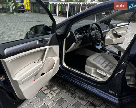Синий Фольксваген e-Golf, объемом двигателя 0 л и пробегом 141 тыс. км за 10300 $, фото 9 на Automoto.ua